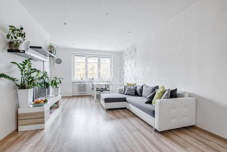 Pronájem bytu 2+1 55 m² - Photo 2
