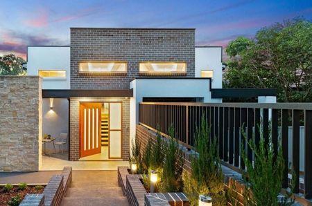 Executive Duplex | Near New & Finished to the Highest Standard! - Photo 3