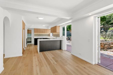 Stunning Modern Coastal Family Home - Photo 2