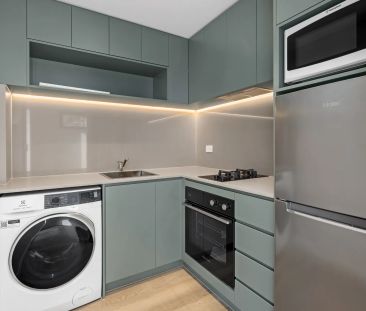 Near new luxury studios just 700m from Ashfield Station | IVY Ashfield - Photo 4