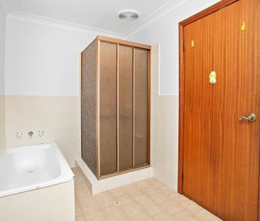 Neat and Tidy Two-Bedroom Villa - Photo 4