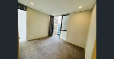 Executives Apartment ~ Diamond with Views in Heart of Bondi Junction, Available soon. - Photo 3