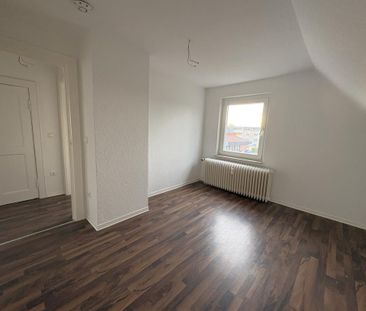Renovierte 3-Zimmer-Dachgeschosswohnung in Geestemünde - Foto 1