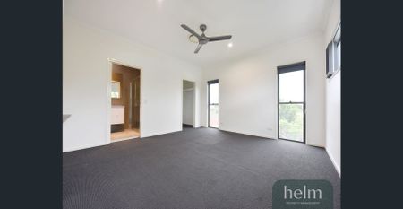 Great 3 Storey Townhouse in Upper Mount Gravatt!! - Photo 4