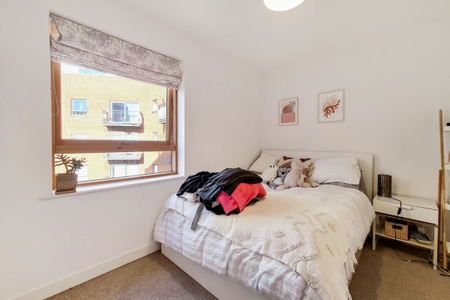 Cam Road, London, E15 - Photo 5