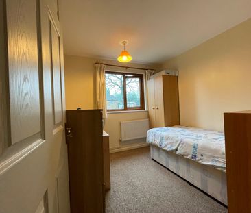 4 Bed End Terrace, Langwood Close, CV4 - Photo 5