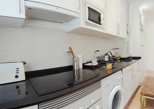 Calle de Doña Berenguela, Madrid, Community of Madrid 28011