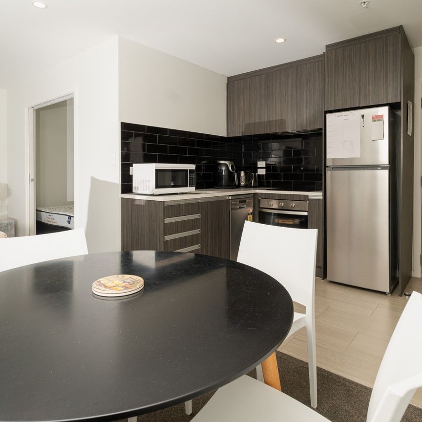 City Living at its Best - Photo 1