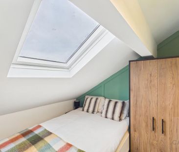 6 bedroom terraced house to rent - Photo 2