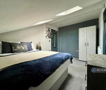 1 bedroom in a house share to rent - Photo 5