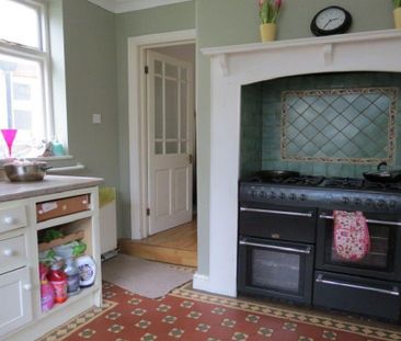 1 bedroom in a flat share to rent - Photo 4