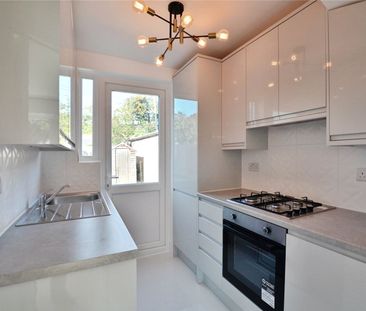 2 bedroom house to rent - Photo 3