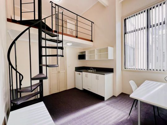 Studio-4115 - Photo 1