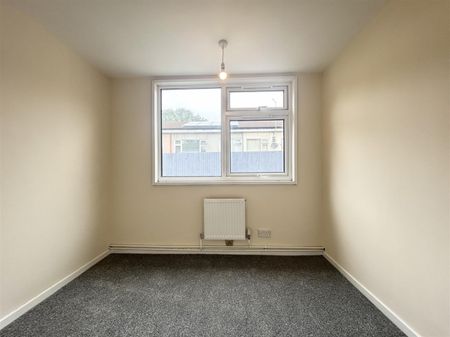2 Bedroom House To Let - Photo 4