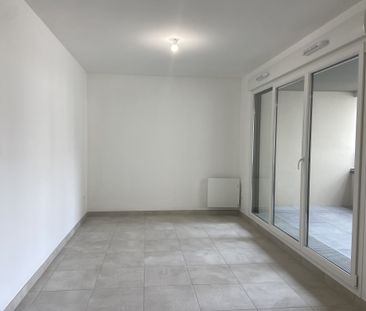 Appartement BEZANNES - RUE MARIE PARADIS - Photo 2