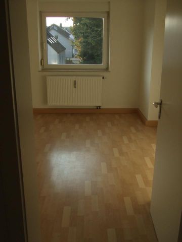 Helle 3-Zimmer Wohnung in Augsburg – Haunstetten - Foto 2