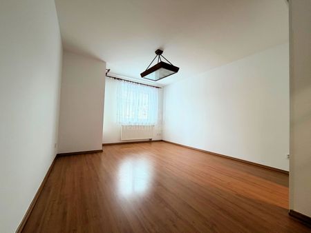 Pronájem bytu 3+kk 61 m², Hořelické náměstí 1174, Rudná - Фото 2