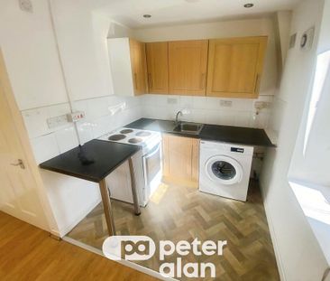 1 bedroom flat to rent - Photo 4
