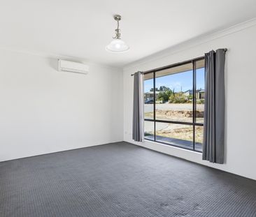 7 Wayfarer Road, Heathridge WA 6027 - House For Rent | Domain - Photo 1