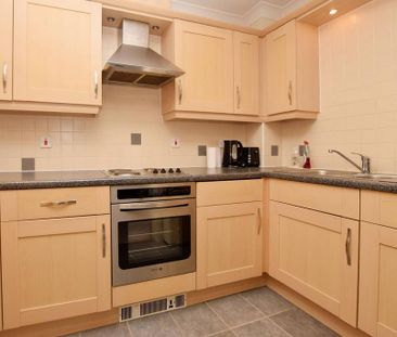 2 bedroom flat to rent - Photo 3