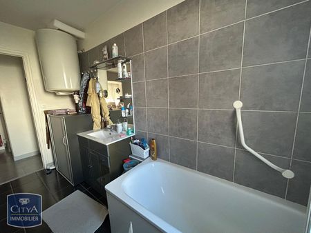 Location Appartement 2 pièces 57m² CHAMBERY 73000 - Photo 2