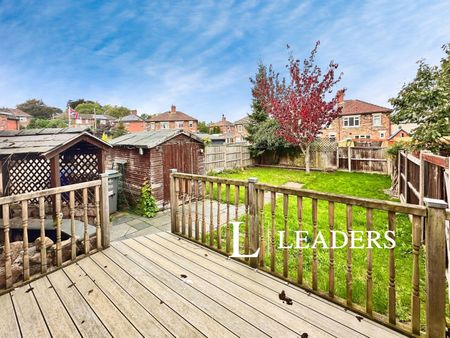 3 bedroom semi-detached to rent Anson Road; Meir; ST3 - Photo 3
