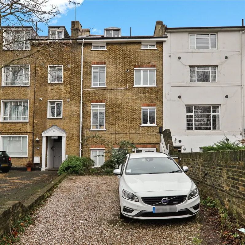 1 bedroom flat in St Johns Wood - Photo 2