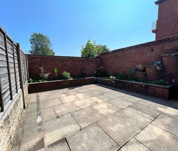 Park Crescent, Southport – 2 Bed with own entrance and courtyard - Photo 4
