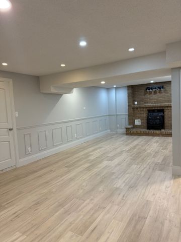 For Lease - 46 Dorengate Drive, Vaughan, Ontario - Photo 2