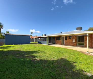 MODERN 3X1 HOME WITH LARGE WORKSHOP & SIDE ACCESS FOR BOAT OR CARAV... - Photo 4