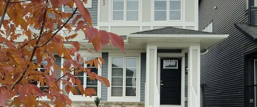 Modern 3-Bedroom Semi-Detached Home — 3 Bedrooms Duplex - Photo 1