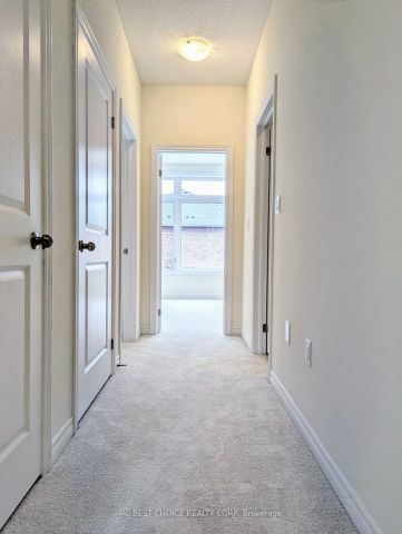 Condo Townhouse For Lease | N9250544 - Photo 4