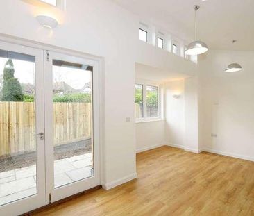 Woodview Road, Pangbourne. Quiet Location, Heart Of The Village, RG8 - Photo 1