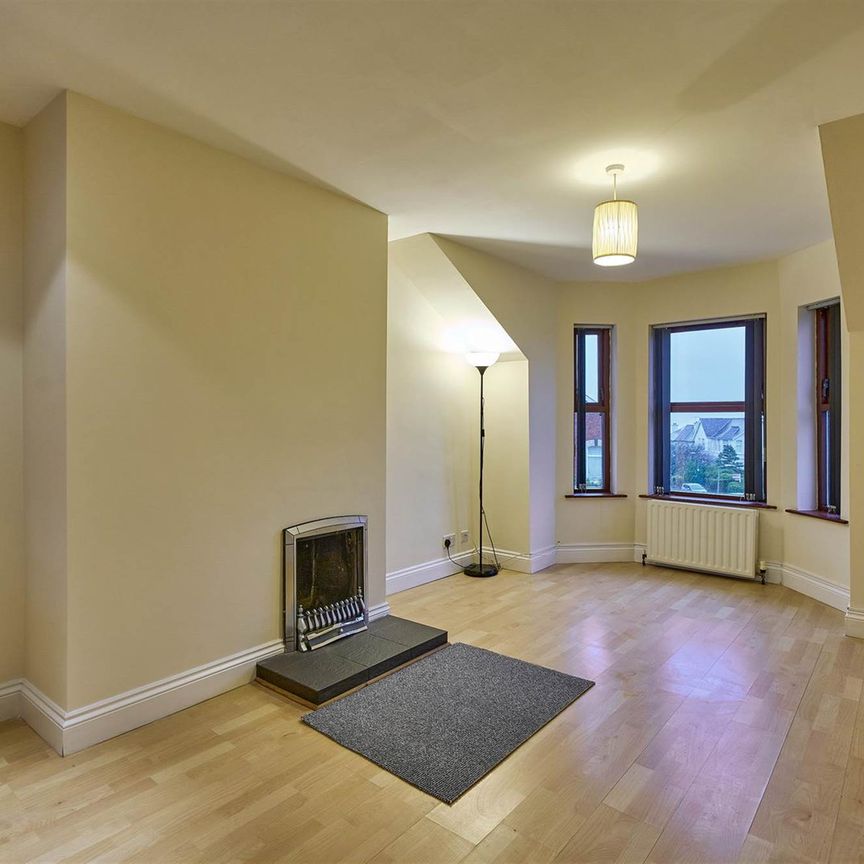 Apt 5 1 Station Square, Bridge Road, Helen's Bay, Bangor, BT19 1TN - Photo 1