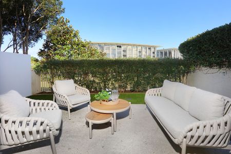 Luxury Living in the Heart of Royal Pines - Photo 4