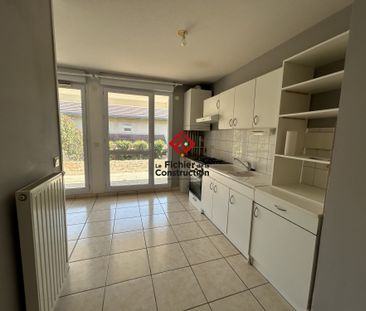 Location Appartement 2 pièces 49m² ST NAZAIRE LES EYMES 38330 - Photo 4