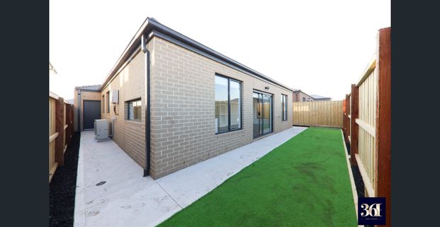 BRAND NEW, GRAND & SPACIOUS 4-BEDROOM HOME IN TARNEIT, FEATURING LIVING AREAS, CLOSE TO SHOPPING, SCHOOLS, AND CHILD CARE FACILITIES. - Photo 1