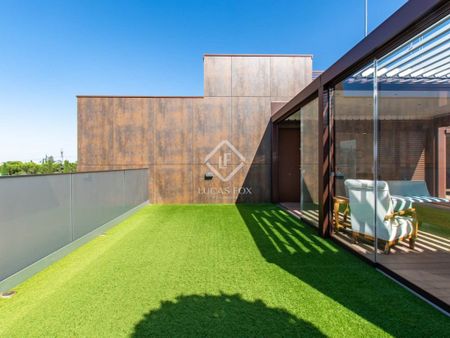 4 bedroom luxury penthouse for rent in Pozuelo de Alarcón, Autonomous Region of Madrid - Photo 2