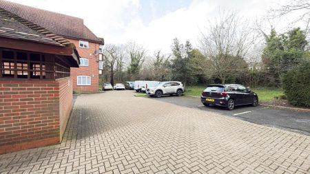 2 bedroom flat to rent - Photo 3