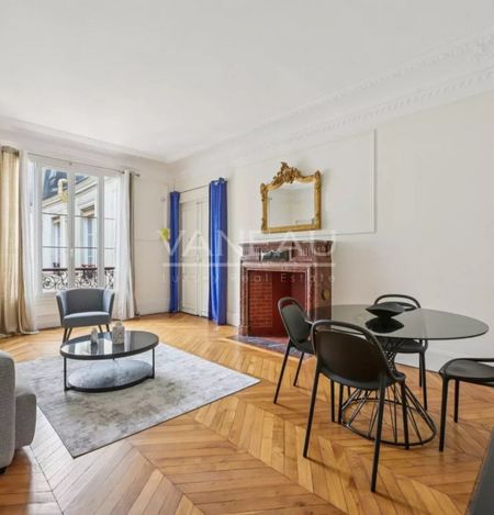 Appartement • Triangle d'Or - Photo 2