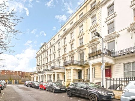 A bright and beautiful two bedroom second floor flat overlooking a communal garden. - Photo 5