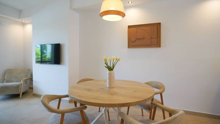 2 bedroom luxury Flat for rent in Nueva Andalucia, Andalusia - Photo 2