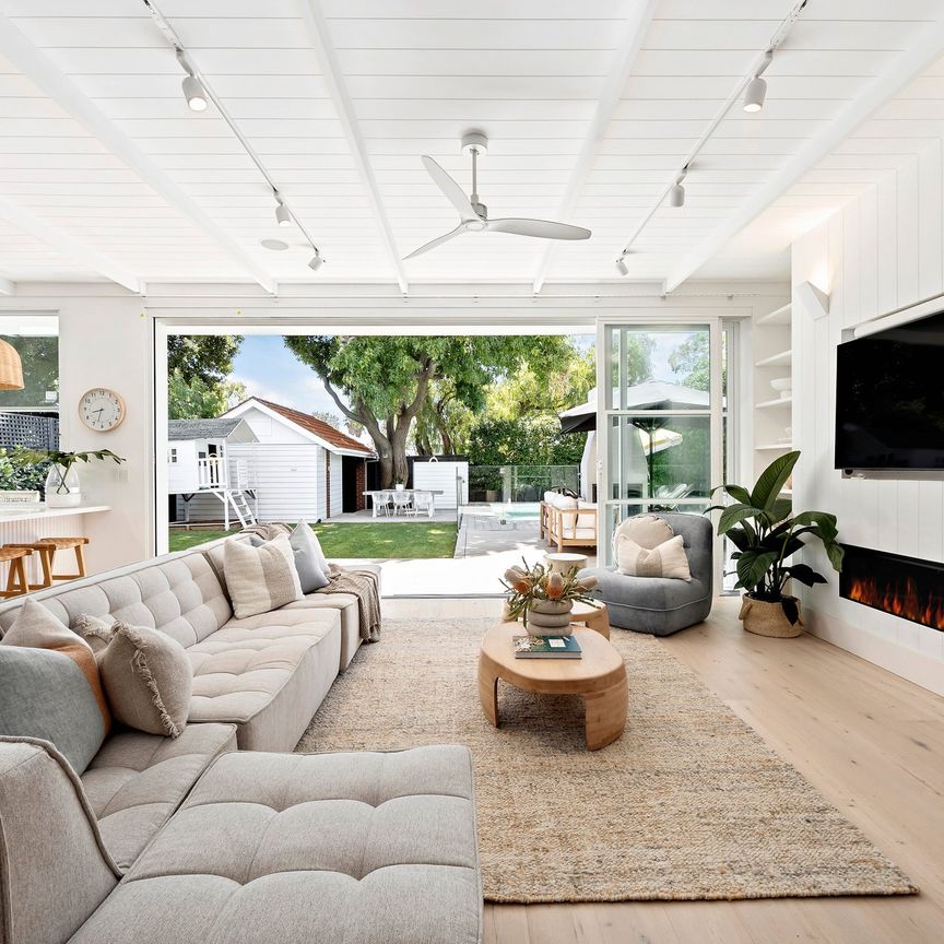 27 Mills Street, Hampton - Photo 1