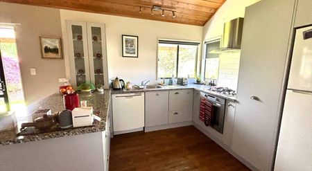 Fully Furnished 2 Bedroom - Photo 2