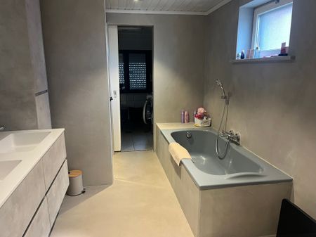 Mooie alleenstaande gezinswoning met 3 slaapkamers en terras - Photo 4