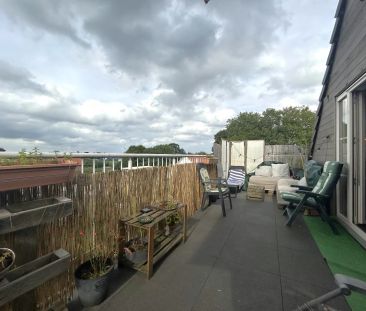 Instapklaar, energiezuinig dakappartement met 2 slaapkamers in Geel... - Photo 1