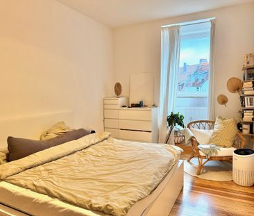 Wunderschöne DG-Altbauwohnung mit Balkon in der Weststadt - Photo 3