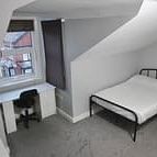 6 Bed - 20 Lucas Place, Woodhouse, Leeds - LS6 2JB - Student - Photo 2