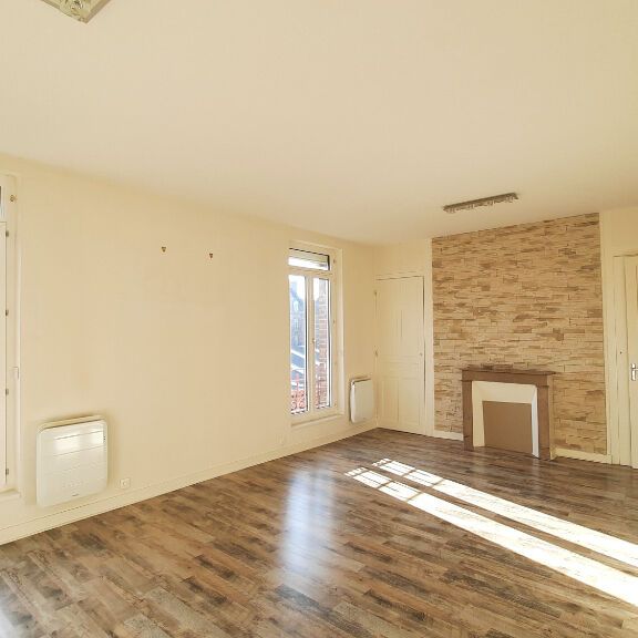 Location Appartement 3 pièces 70m² - Photo 1
