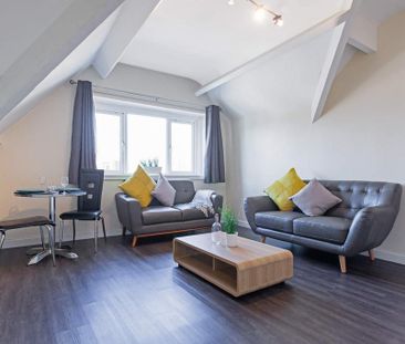 2 bedroom flat to rent - Photo 2